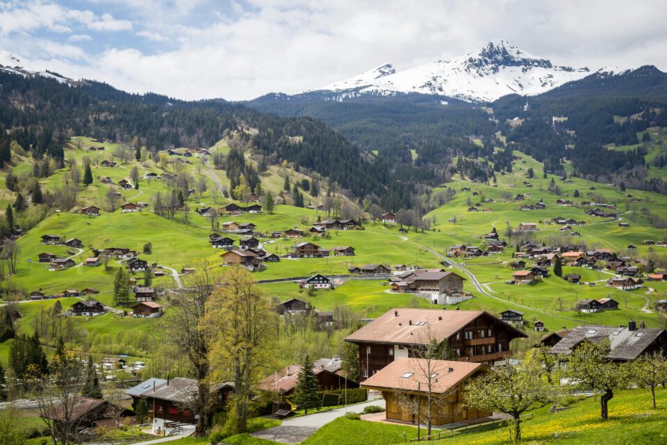 Discover Interlaken: The Gateway to Adventure in the Bernese Oberland