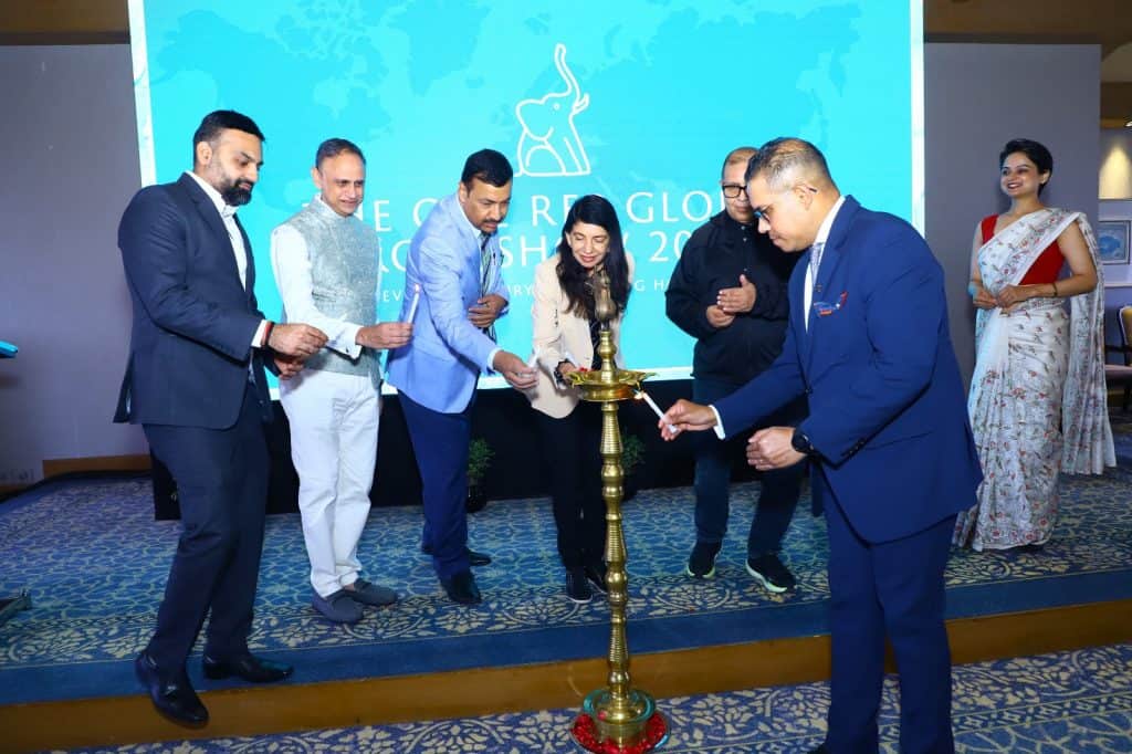 Lamp lighting ceremony (L-R): Dushyant Bhalla, CEO, Aabee Resort & Travel, Hemant Mediratta, Founder & CEO, One Rep Global Ventures Pvt. Ltd., Jagdeep Bhagat, Owner & CEO, Vee Bee Tours & Travels, Kamal Gill,Exec Editor, Today's Traveller & MD, Gill India Group, Vidhan Choubey, CEO- BMW - Bird Group, and Anupam Das Gupta, Area Vice President, 
The Leela Palaces, Hotels and Resorts