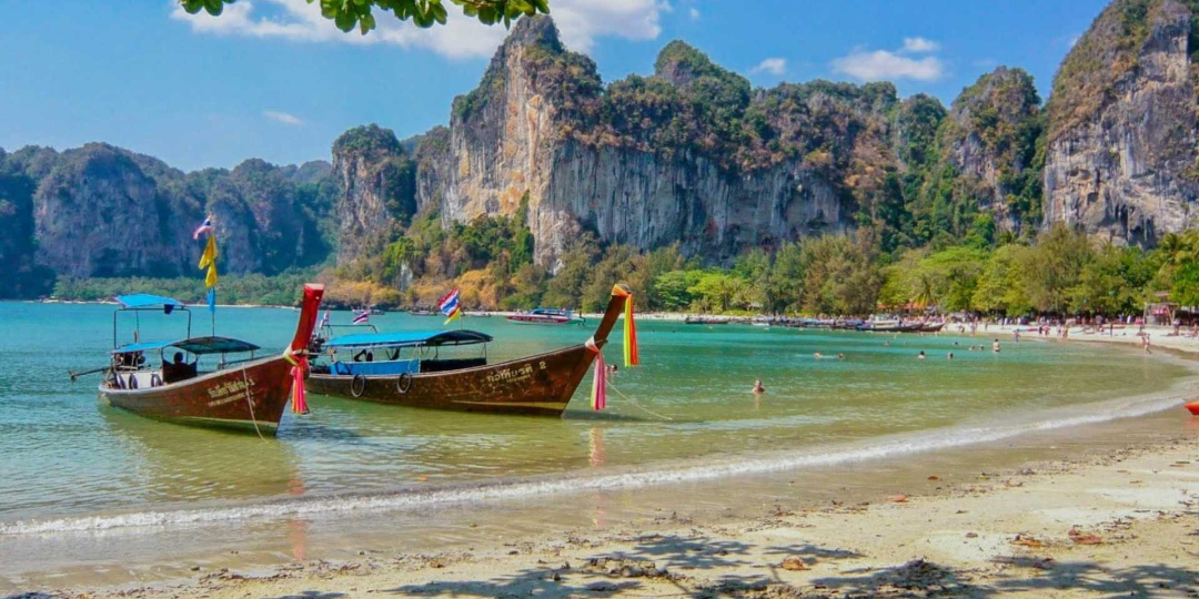 Thailand plans to reduce visa-free stays
