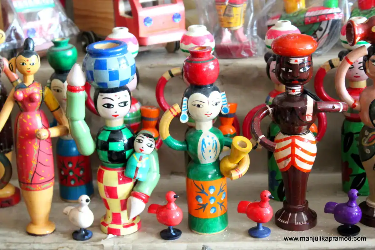 Channapatna artisans shaping vibrant lac toys with age-old precision and charm. Courtesy: manjulikapramod.com