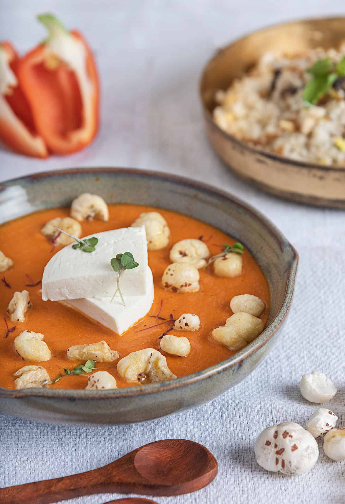Makhana Makhani Gravy with Kuttu Paratha navratri