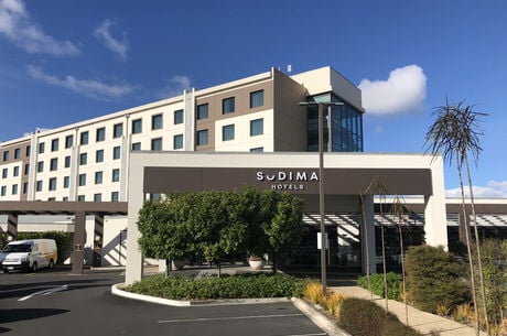 Understanding the impact of legacy hospitality systems on operational and financial results