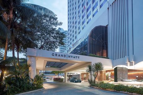 Digitizing in-room dining in a full-service hotel: Operational and experiential outcomes at Grand Hyatt Singapore