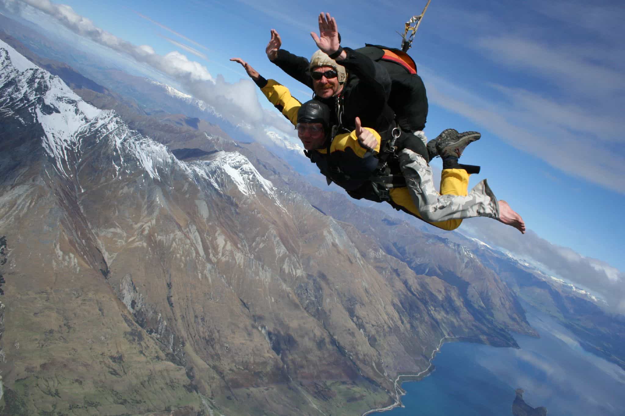 Tandem skydiving in Queenstown. Courtesy: Wikimedia Commons
