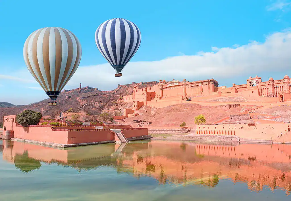 Hot Air Balloons in Jaipur. Courtesy: The Oberoi Rajvilas